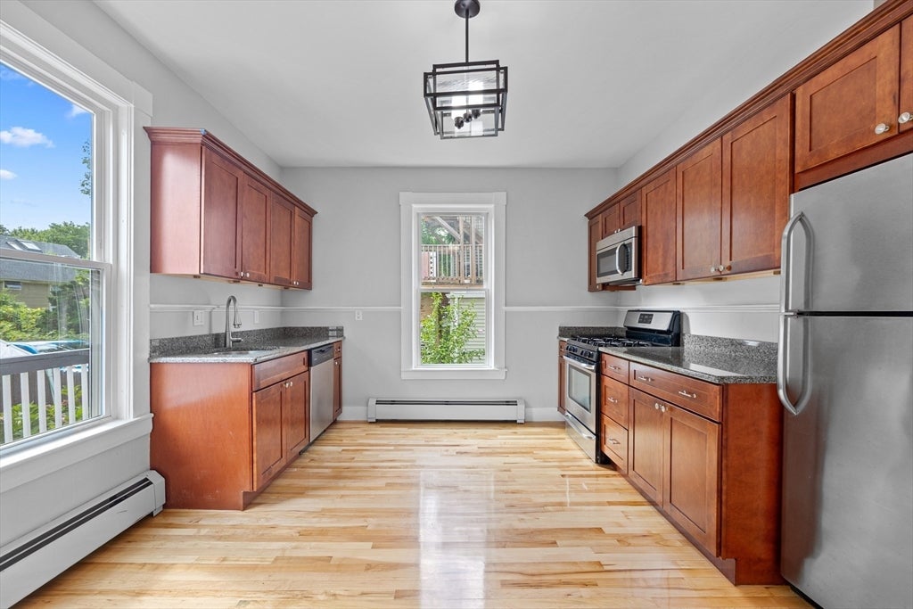 24 Village St 1