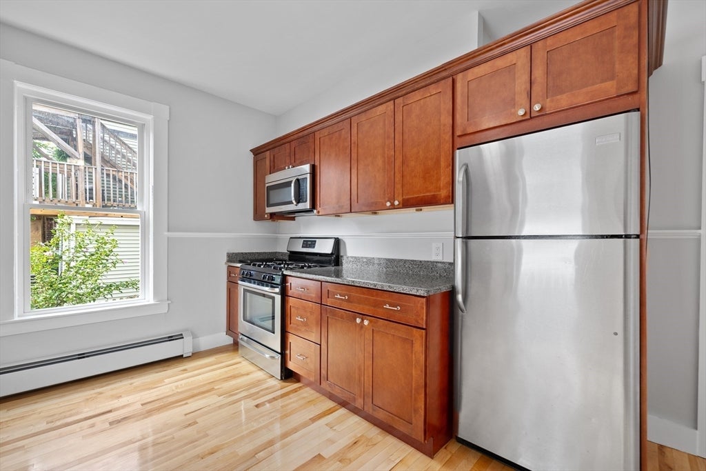 24 Village St #1, Marblehead, MA, 24 Village St #1, Marblehead, MA Photo #6