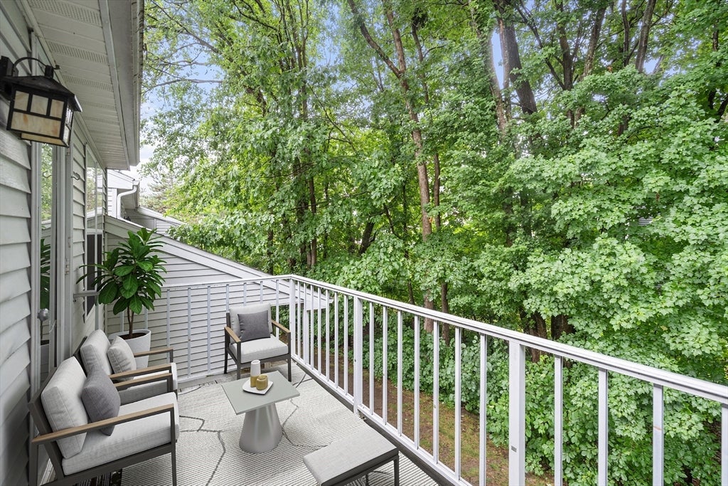 20 Walden Dr 20