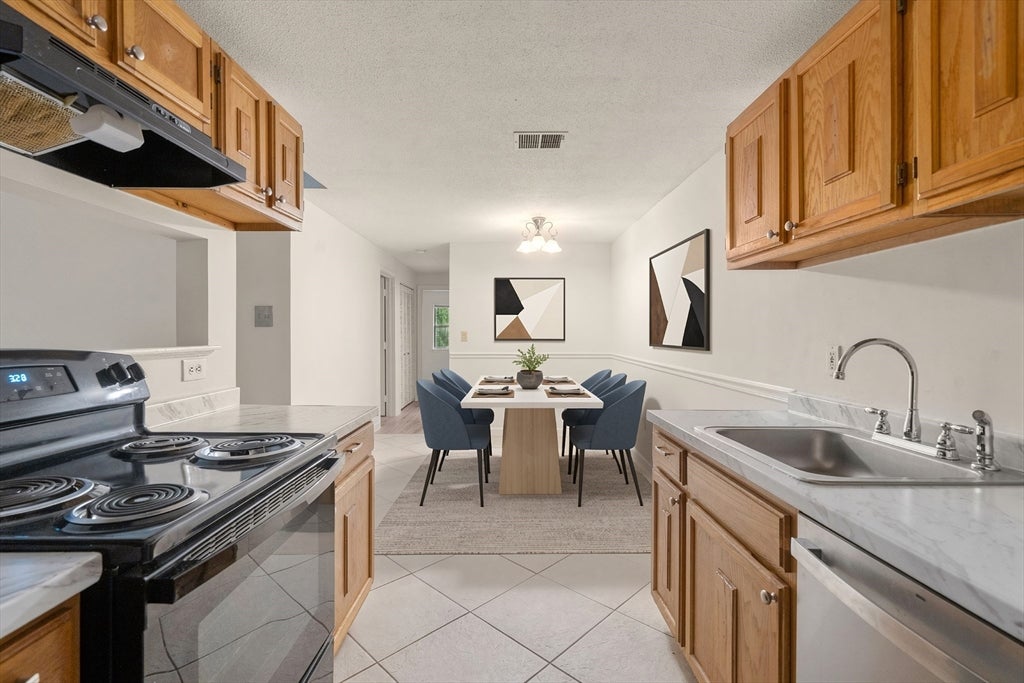 20 Walden Dr 20