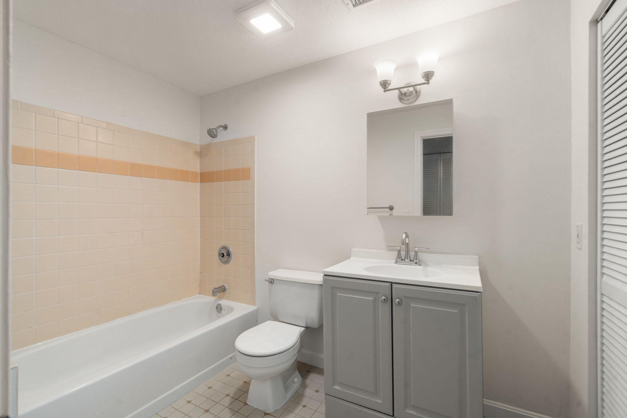 20 Walden Dr #20, Natick, MA, 20 Walden Dr #20, Natick, MA Photo #18