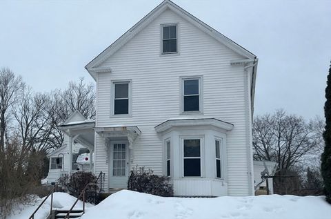 99 North St Ware MA 01092