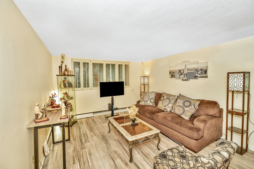 2089 Dorchester Ave 3