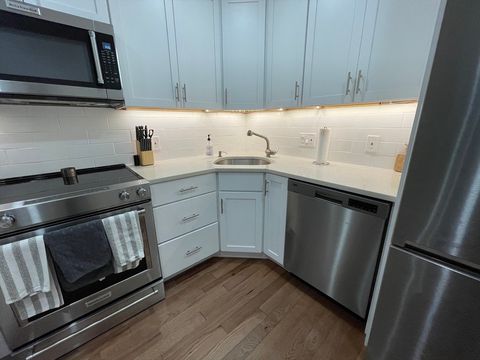 Photo of 144 Commonwealth Ave #9, Boston, MA 02116 (MLS # 73511873)