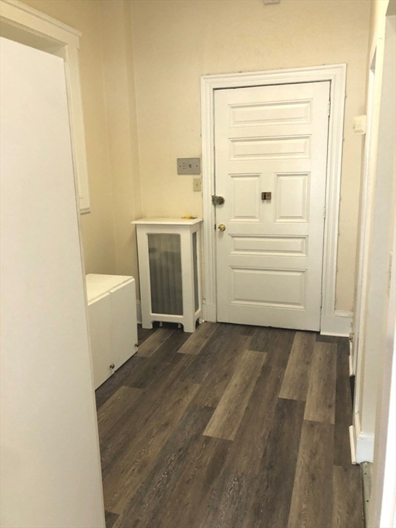 471 Commonwealth 1F