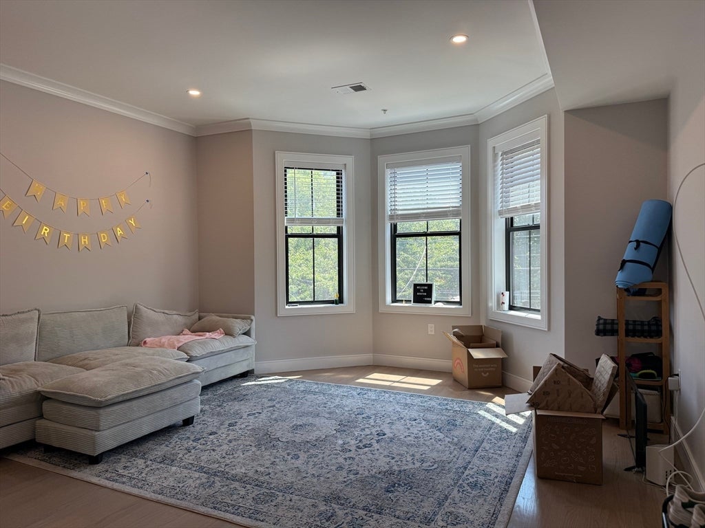 285 Lamartine St #PH, Boston, MA Photo #2