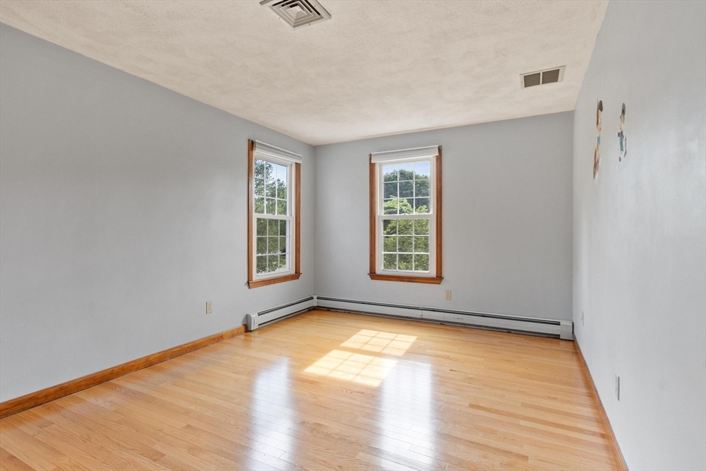 19 Villanova Dr, Westford, MA Photo #27