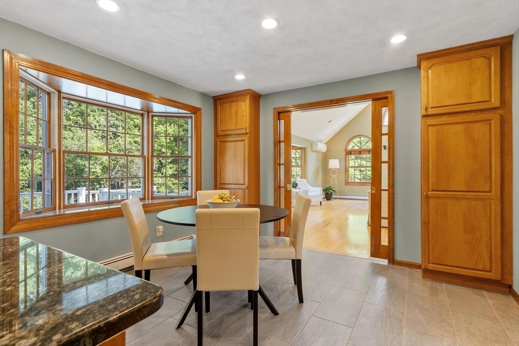 19 Villanova Dr, Westford, MA Photo #14