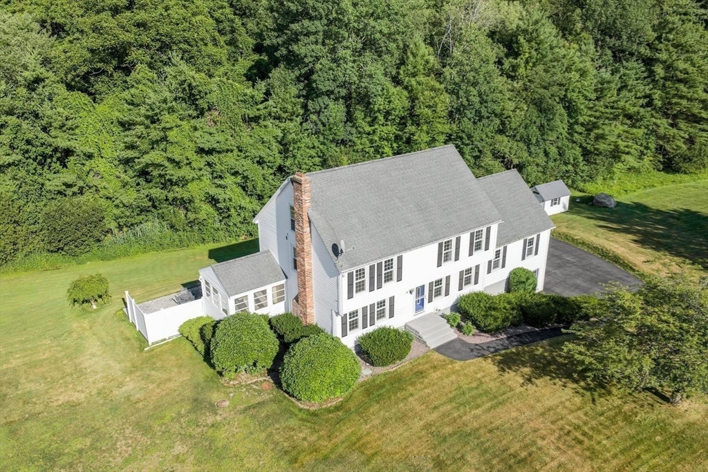 19 Villanova Dr, Westford, MA Photo #2