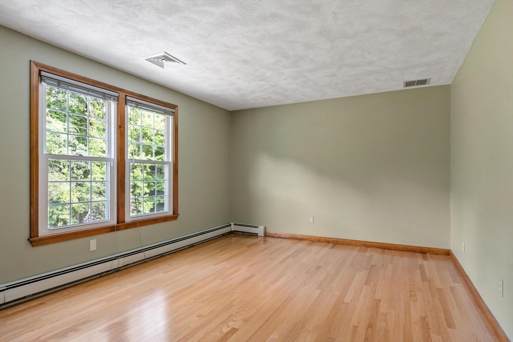 19 Villanova Dr, Westford, MA Photo #26