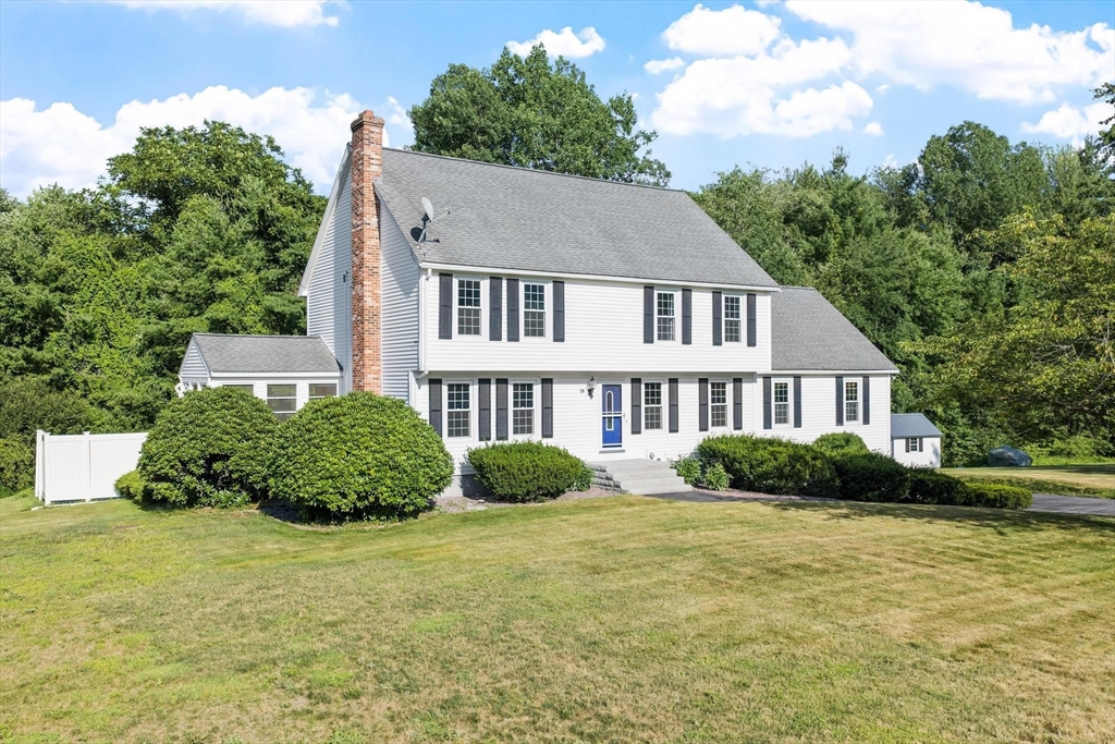 19 Villanova Dr, Westford, MA Photo #1