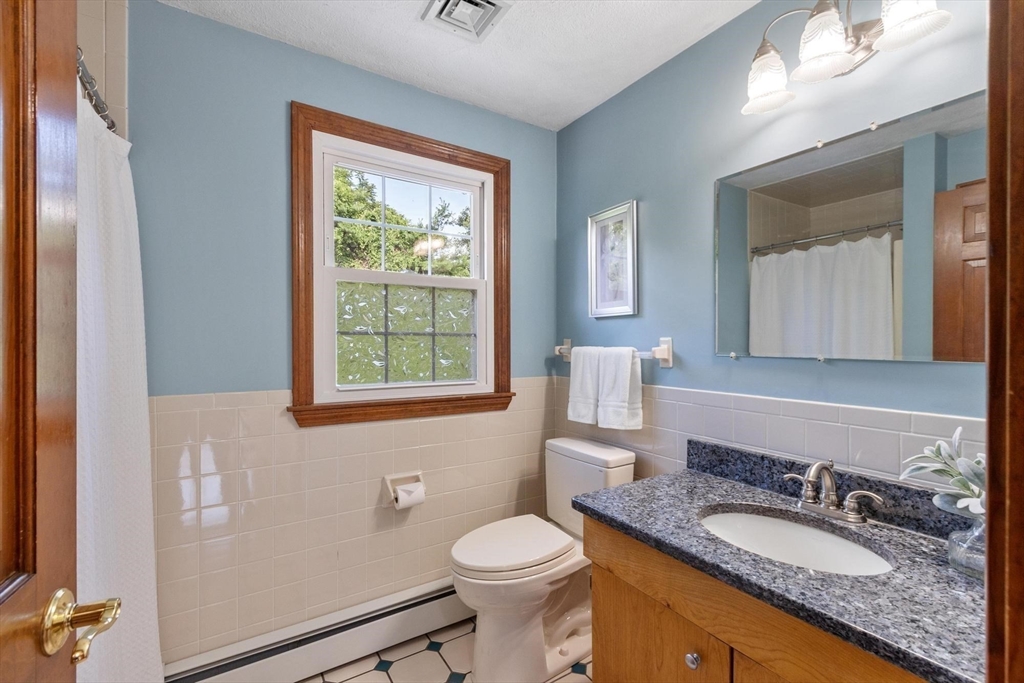 19 Villanova Dr, Westford, MA Photo #25