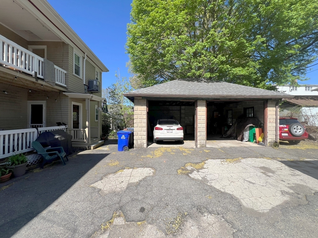 15 Castleton St
