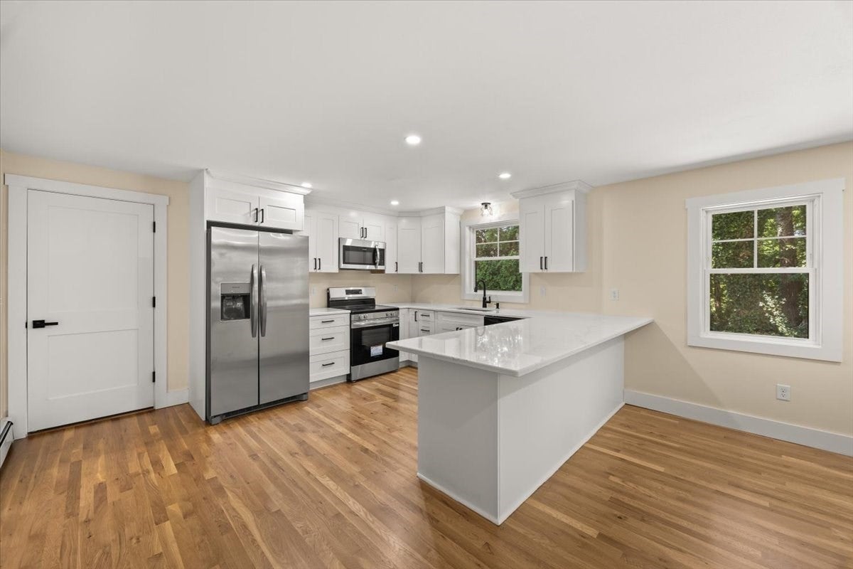 33 Runestone Rd