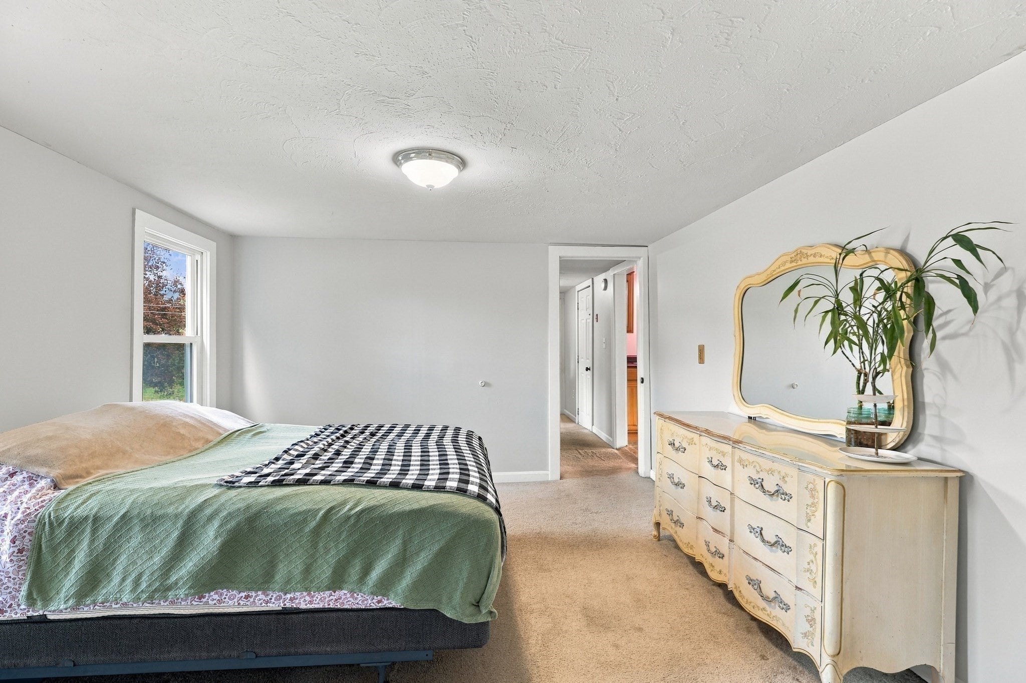 4 Hale St, Winchendon, MA Photo #9