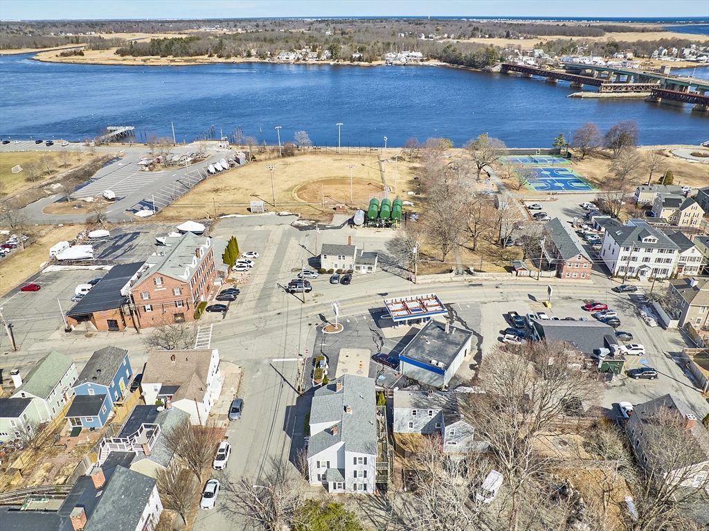 Newburyport, Massachusetts 01950, United States, 1 Bedroom Bedrooms, ,1 BathroomBathrooms,Residential,Active,86041