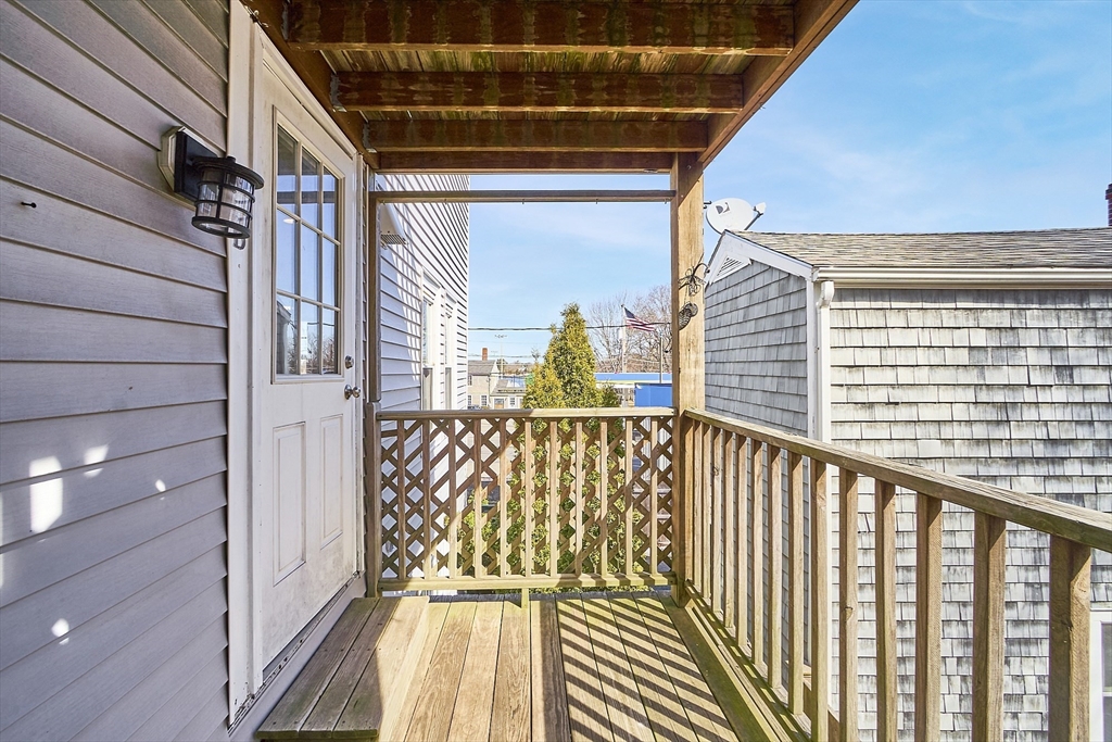 Newburyport, Massachusetts 01950, United States, 1 Bedroom Bedrooms, ,1 BathroomBathrooms,Residential,Active,86041