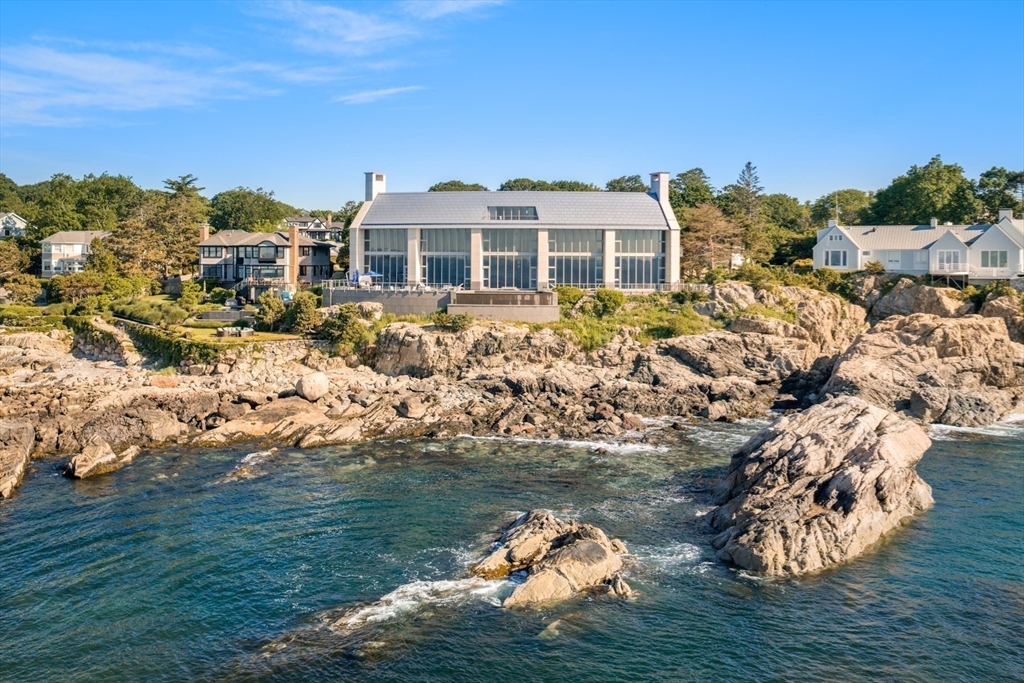 25 Rockyledge Road