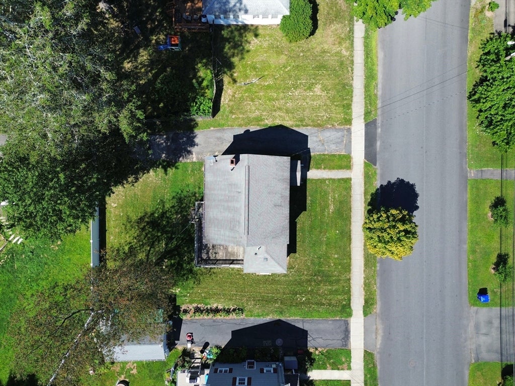 408 Davis St, Greenfield, MA, 408 Davis St, Greenfield, MA Photo #24