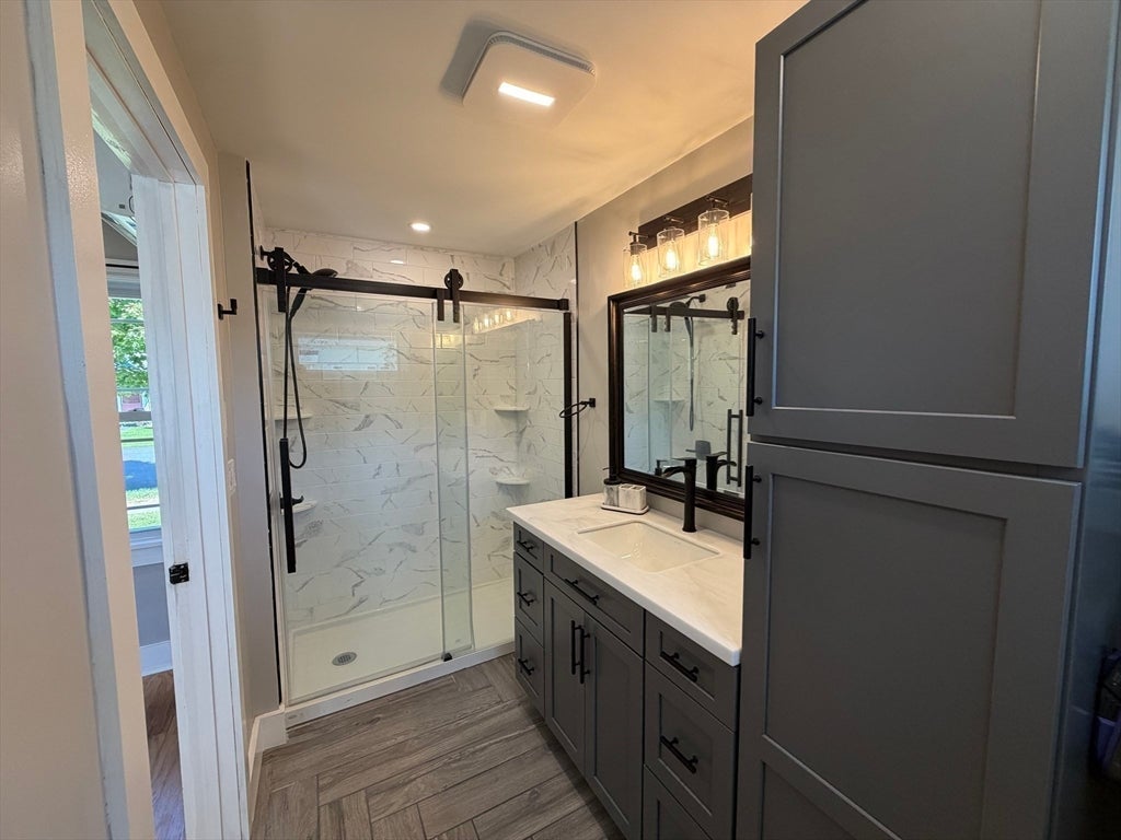 408 Davis St, Greenfield, MA, 408 Davis St, Greenfield, MA Photo #10