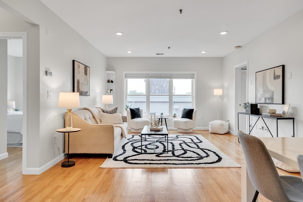 2456 Massachusetts Ave 402