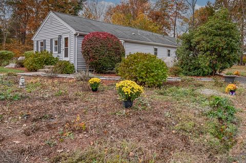 25 Valley Road Holbrook MA 02343