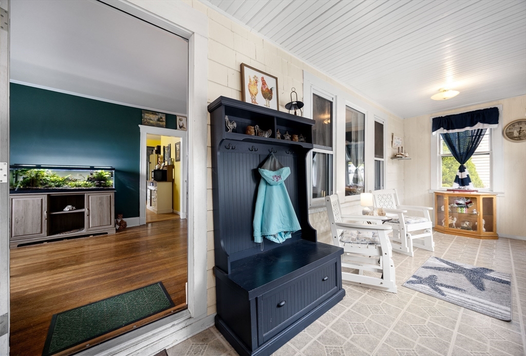 18 Genevieve Rd
