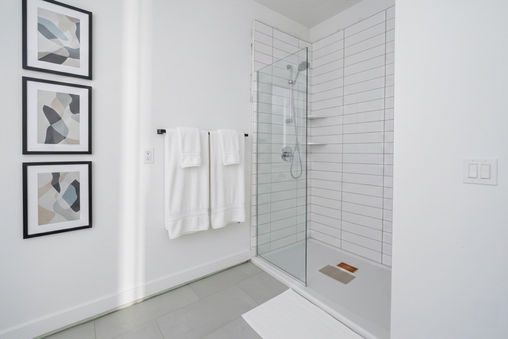 1035 Commonwealth Ave 209