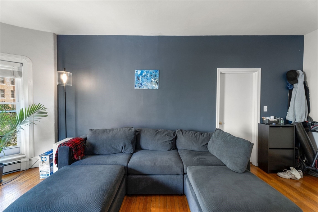 511 Beacon St 11