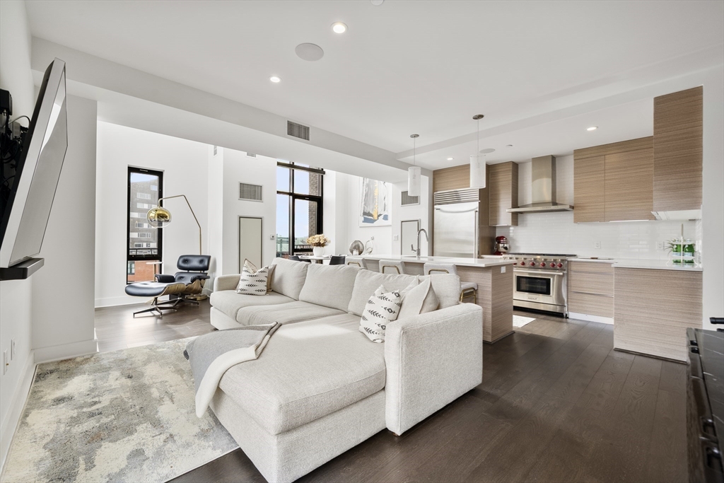 14 West Broadway 7H