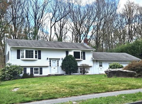 Photo of 34 Fort Sumter Dr, Holden, MA 01520 (MLS # 73511455)