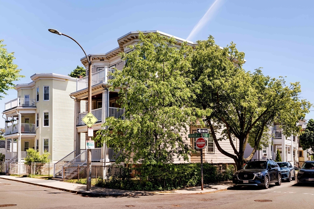 95 Franklin St