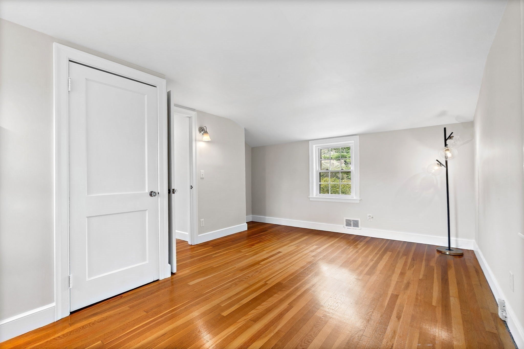 164 Springs Road, Bedford, MA, 164 Springs Road, Bedford, MA Photo #18