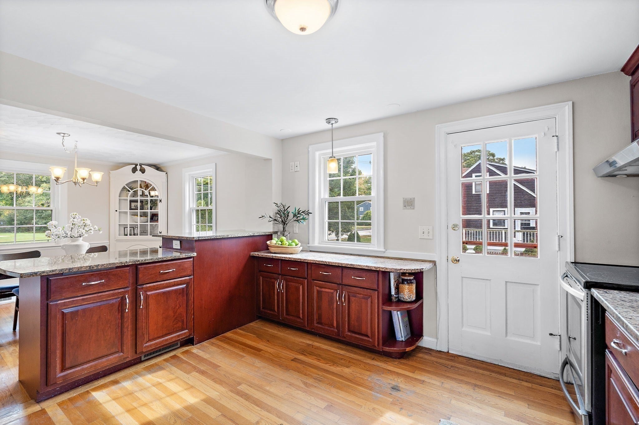 164 Springs Road, Bedford, MA, 164 Springs Road, Bedford, MA Photo #7