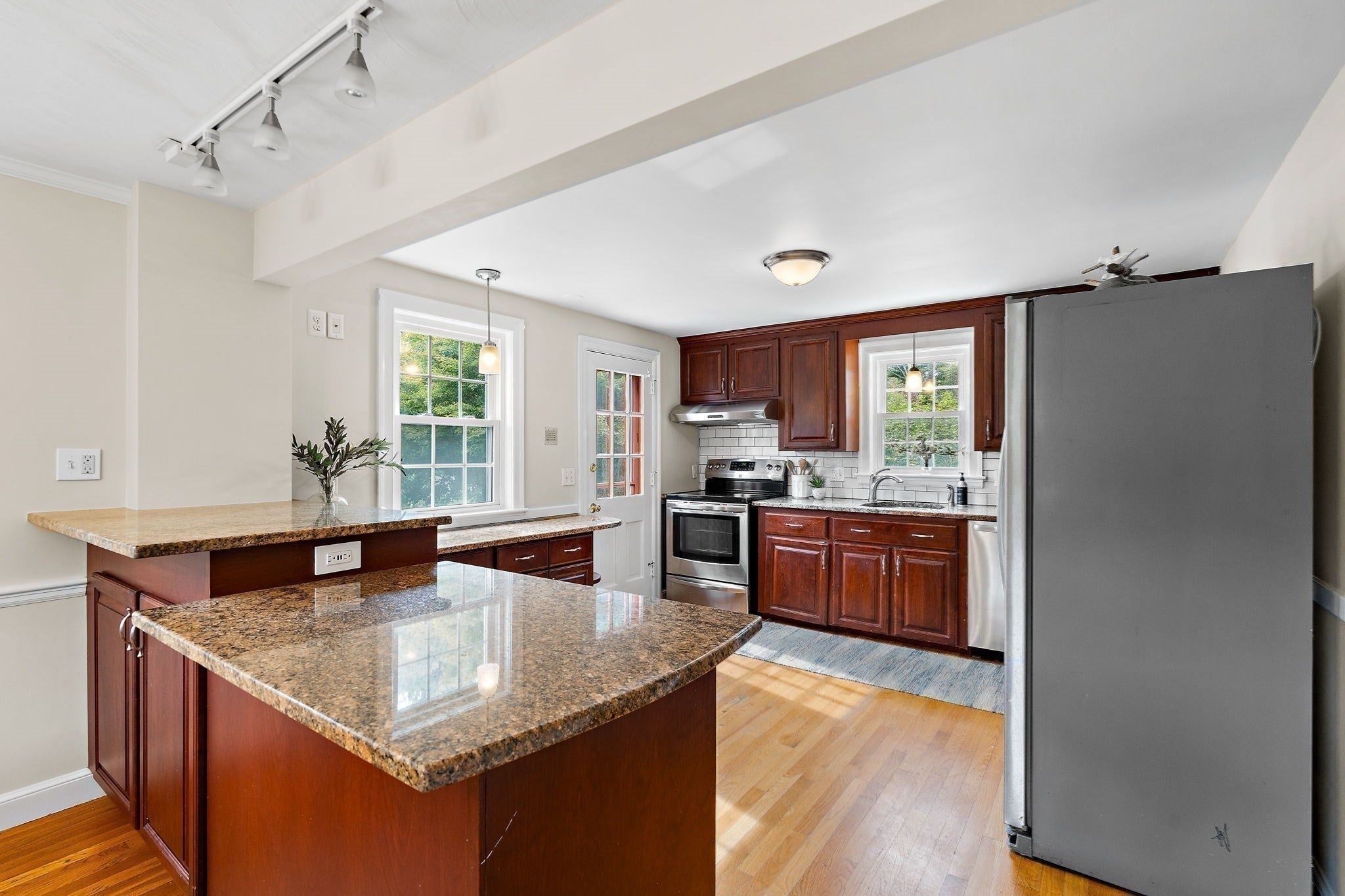 164 Springs Road, Bedford, MA, 164 Springs Road, Bedford, MA Photo #10