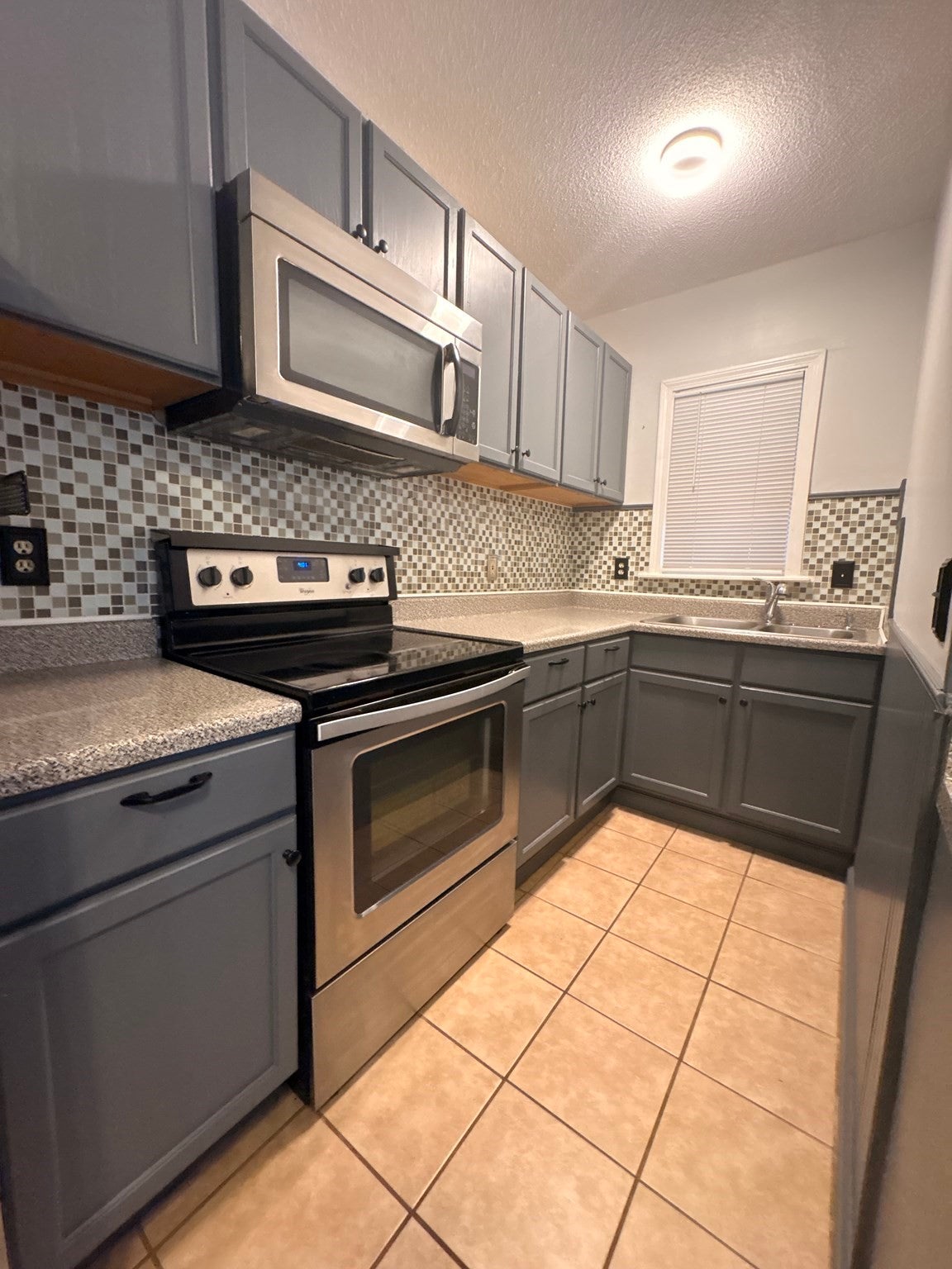 Photo of 24 Lockland St, Ludlow, MA