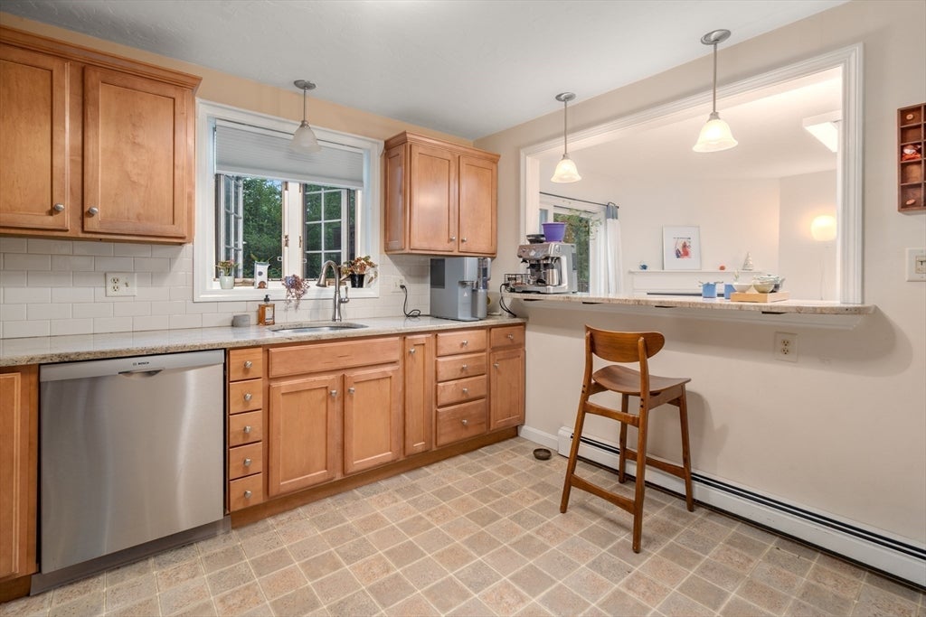 6 Deerfield Court #6, Grafton, MA Photo #6