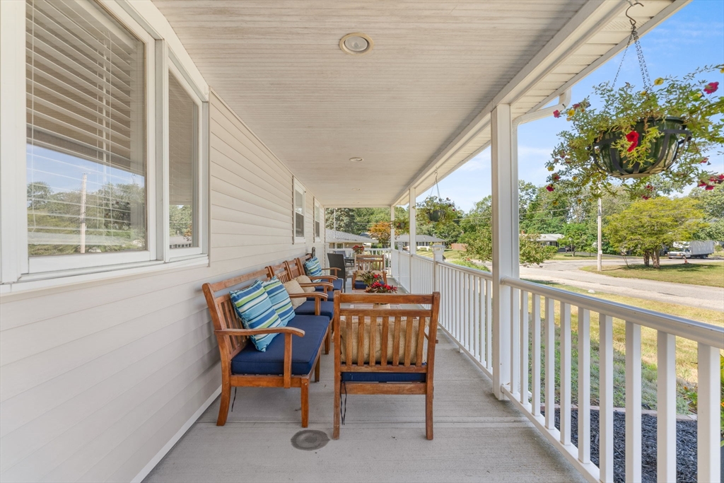 97 Ardsley Cir