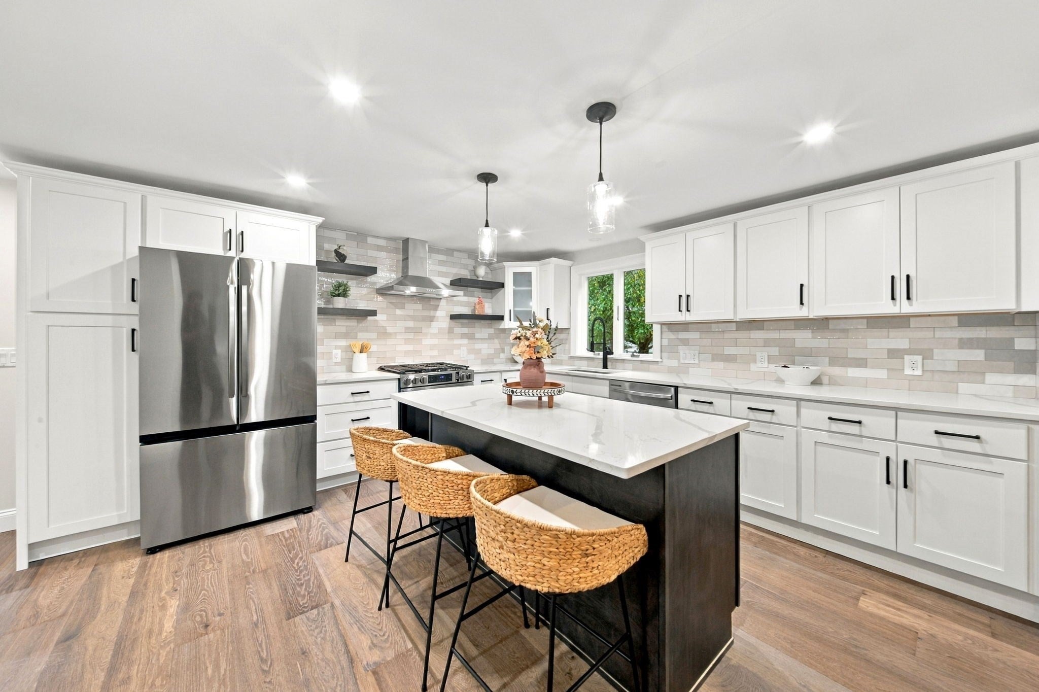 185 Marshall St, Tewksbury, MA Photo #6