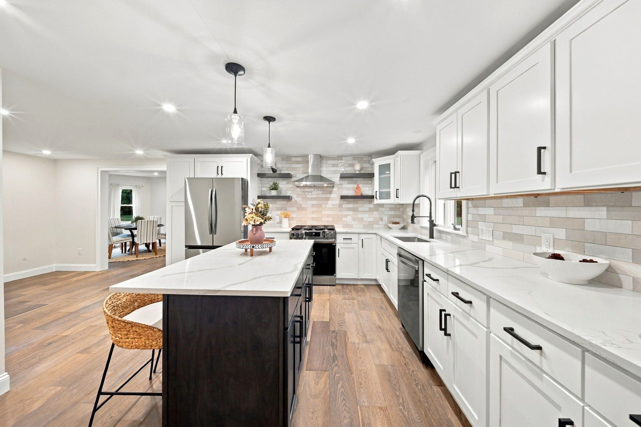 185 Marshall St, Tewksbury, MA Photo #7