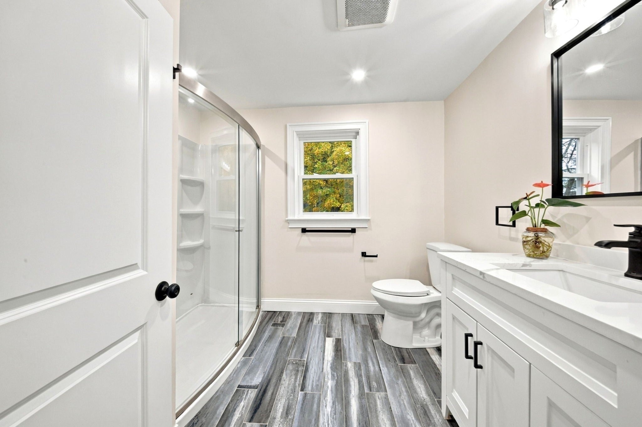 185 Marshall St, Tewksbury, MA Photo #16