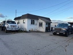 477 Hartford Ave W