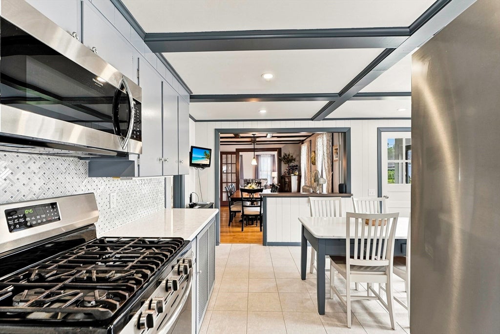2 Gibbon Avenue, Milford, MA, 2 Gibbon Avenue, Milford, MA Photo #14