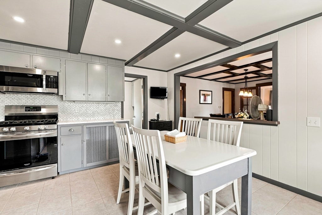 2 Gibbon Avenue, Milford, MA, 2 Gibbon Avenue, Milford, MA Photo #19