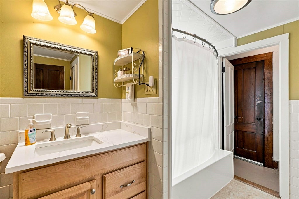 2 Gibbon Avenue, Milford, MA, 2 Gibbon Avenue, Milford, MA Photo #31