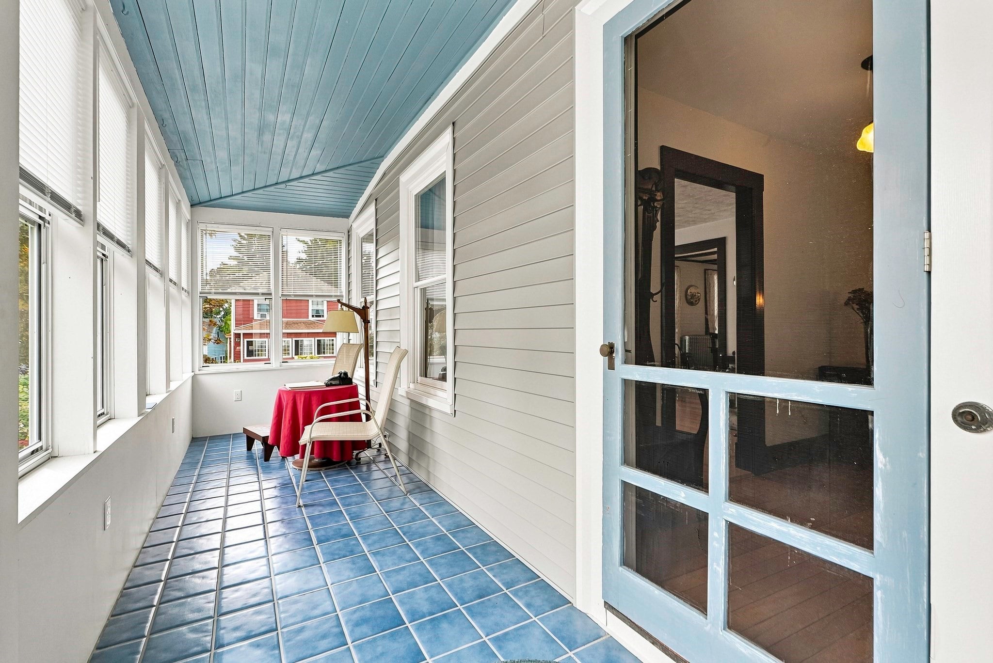 2 Gibbon Avenue