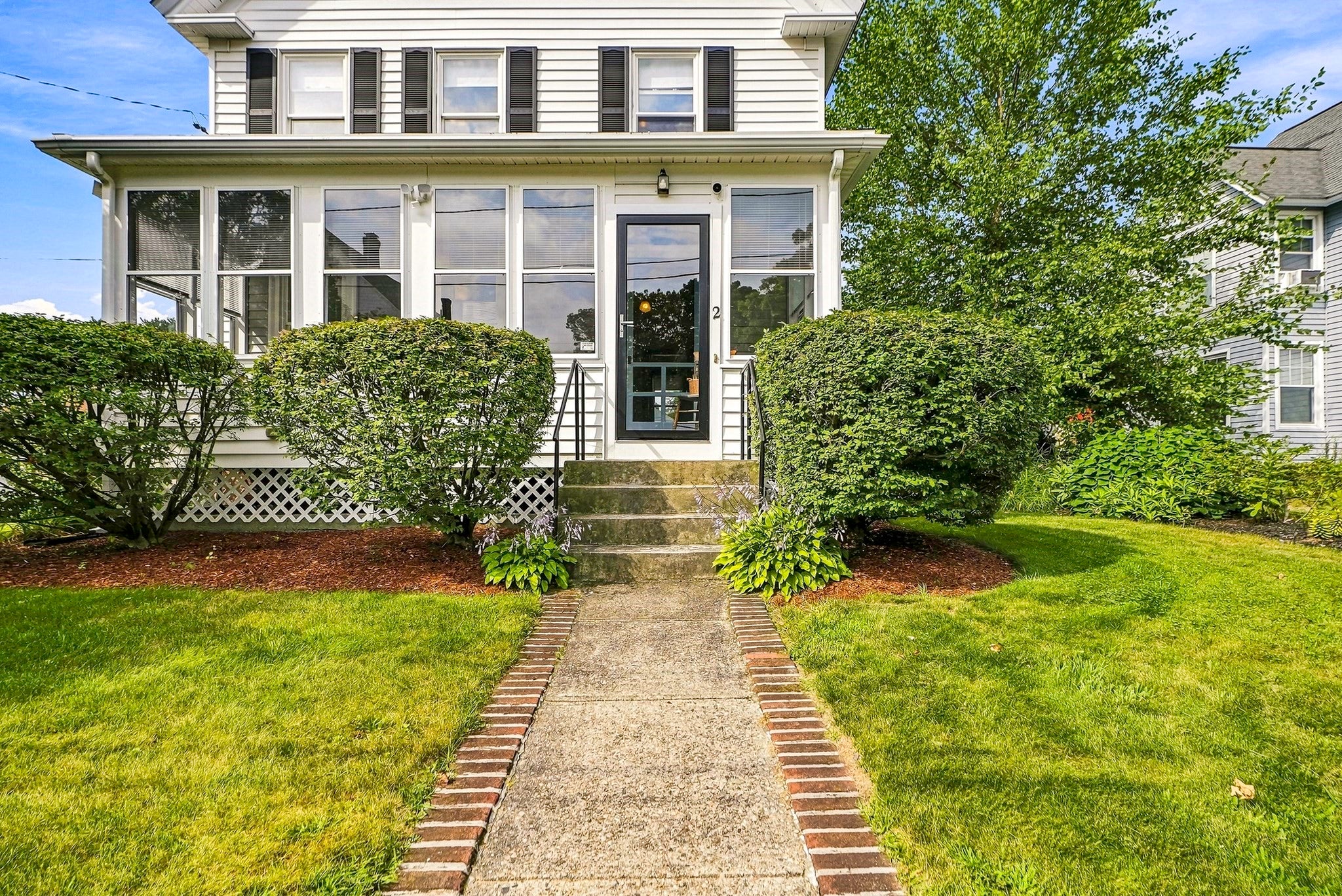 2 Gibbon Avenue
