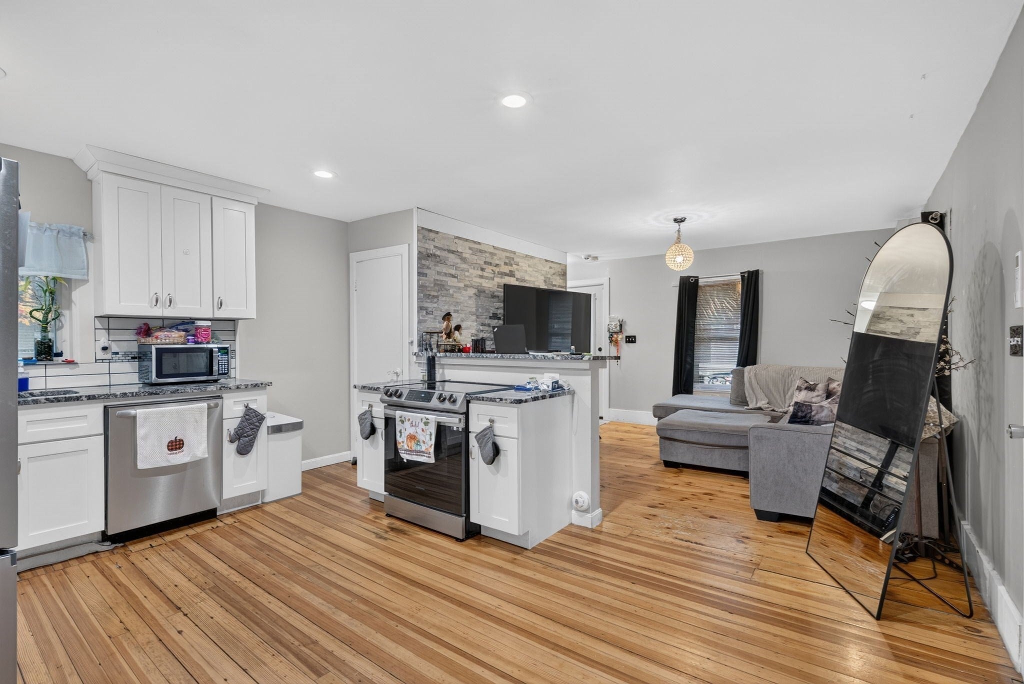30 Robillard Street, Gardner, MA, 30 Robillard Street, Gardner, MA Photo #7