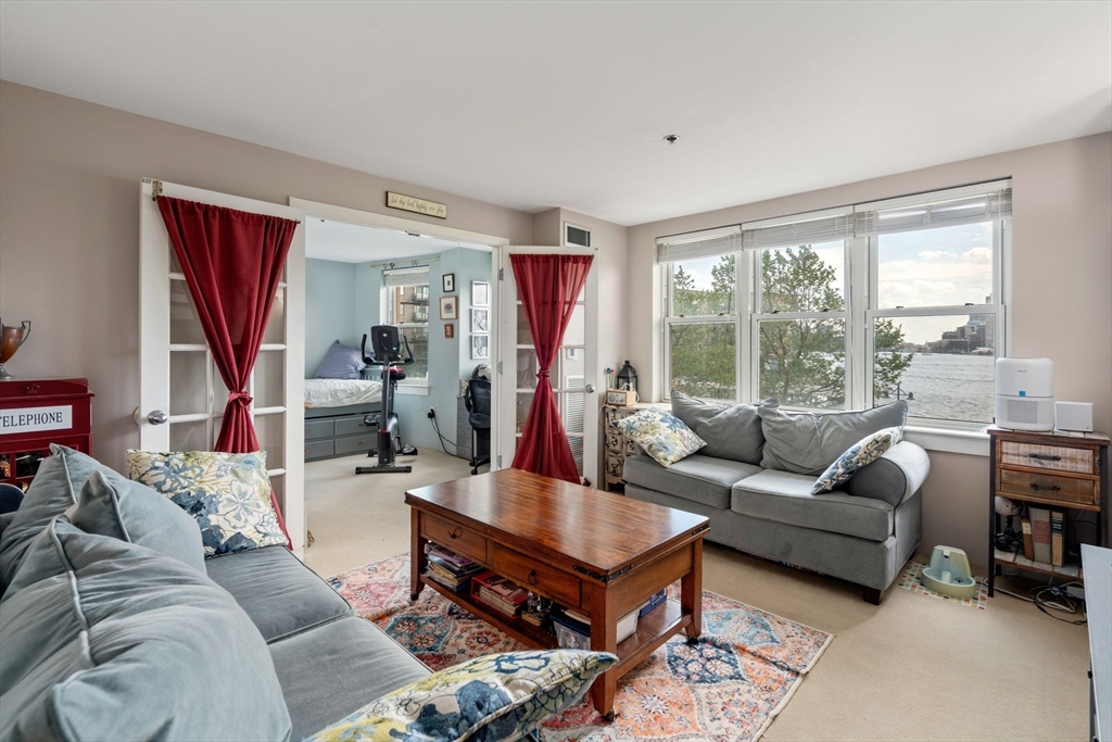113 Sumner St 32