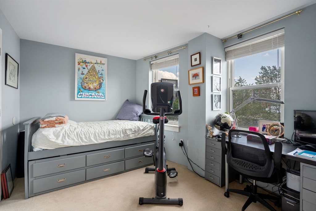 113 Sumner St 32